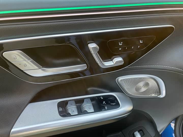 Фото 4 - Mercedes-Benz EQE