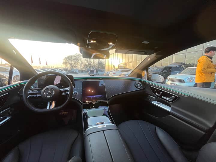 Фото 6 - Mercedes-Benz EQE