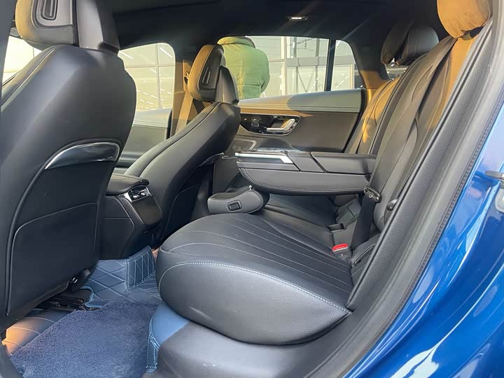 Фото 7 - Mercedes-Benz EQE