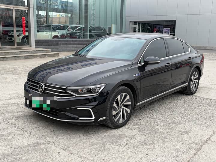 Фото 1 - Volkswagen Magotan GTE Hybrid