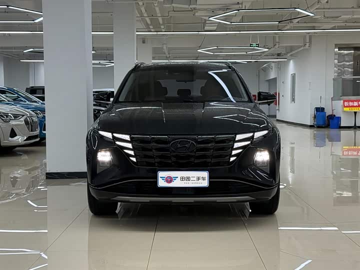 Фото 2 - Hyundai Tucson L