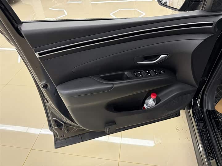 Фото 6 - Hyundai Tucson L