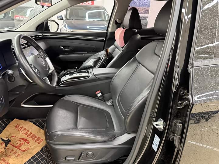 Фото 8 - Hyundai Tucson L