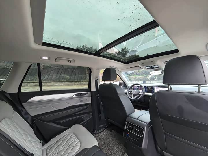 Photo 9 - Volkswagen Tavendor