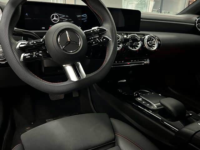 Фото 9 - Mercedes-Benz A-Class