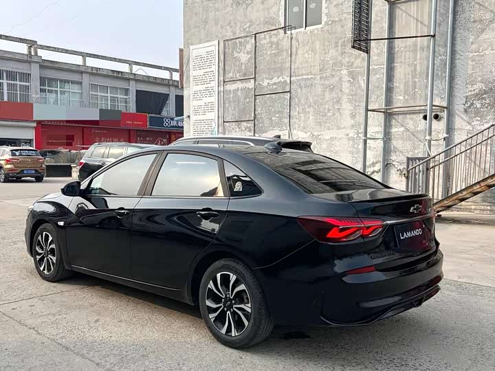 Фото 3 - Chevrolet Monza