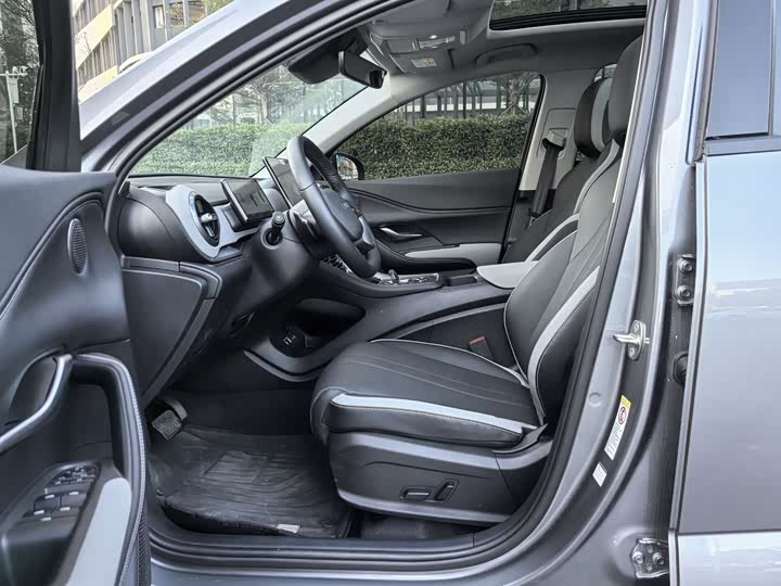 Фото 4 - BYD Sea Lion 05 DM-i Hybrid