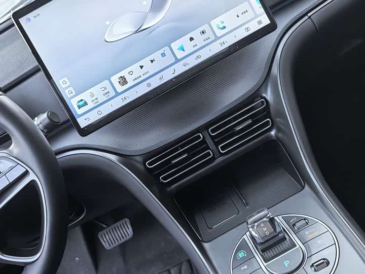 Фото 8 - BYD Sea Lion 05 DM-i Hybrid