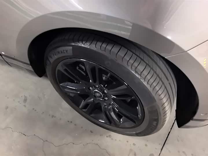 Photo 6 - Land Rover Range Rover Velar