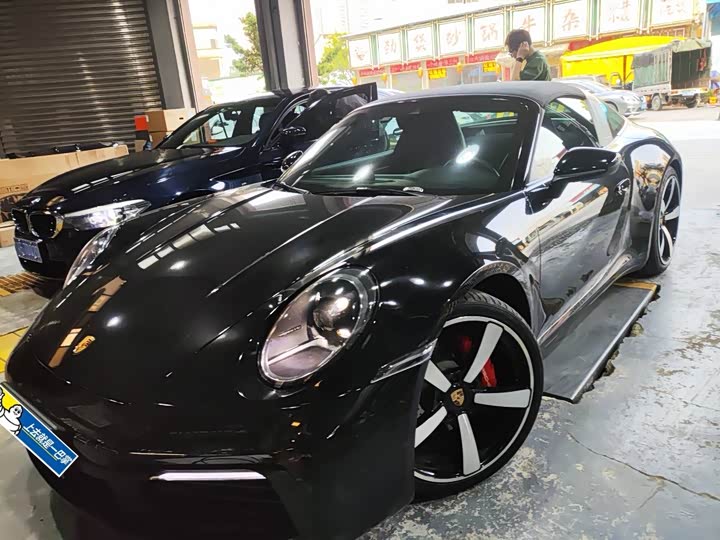 Фото 1 - Porsche 911