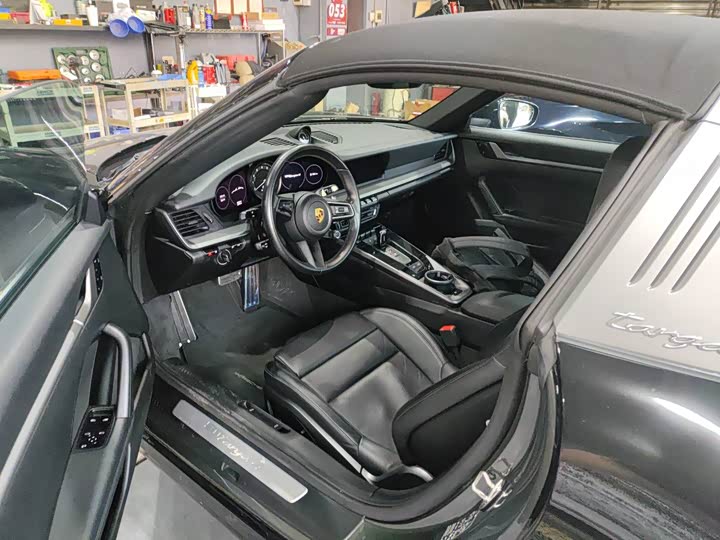 Фото 3 - Porsche 911