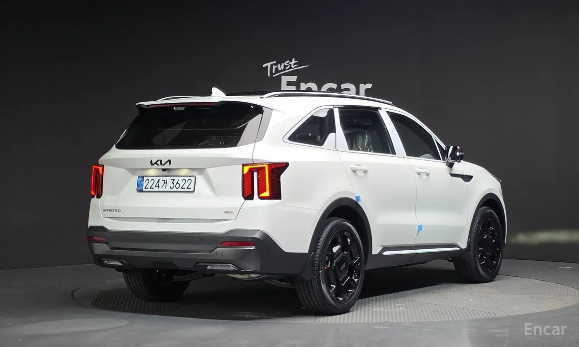 Фото 2 - Kia Sorento