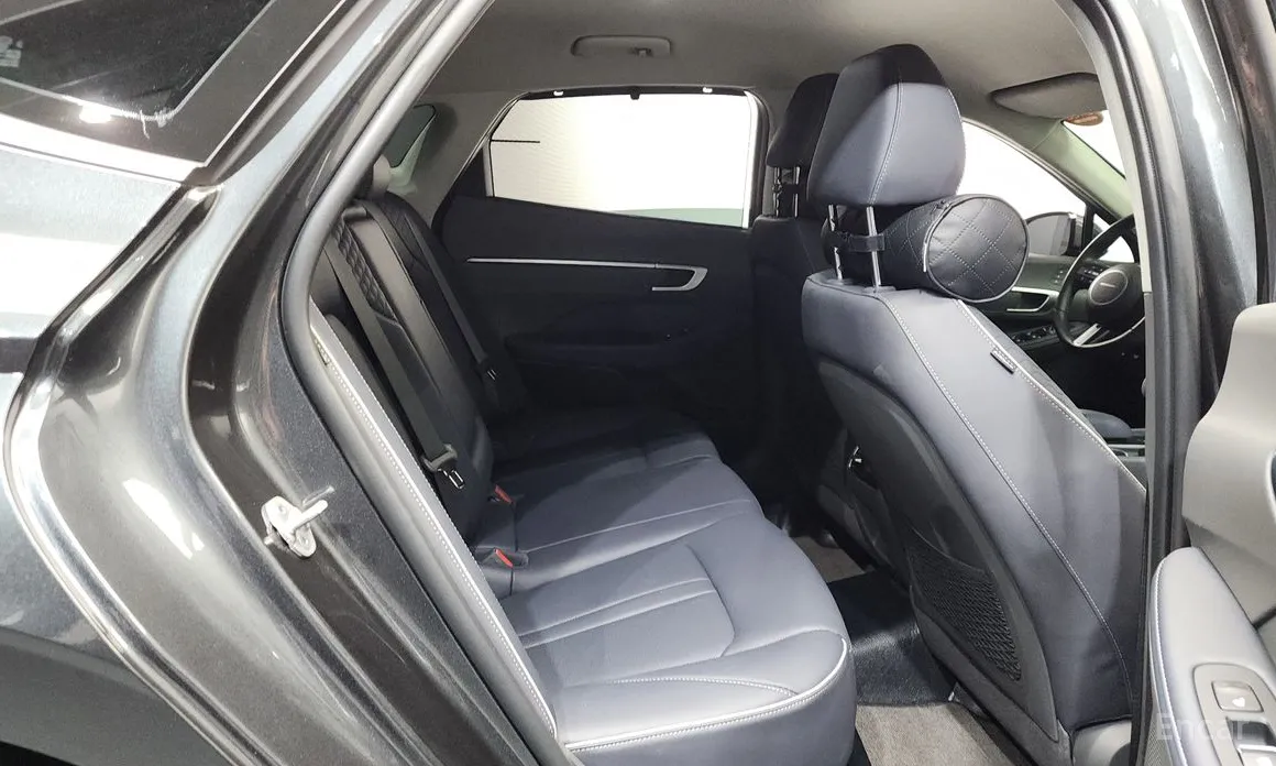 Фото 12 - Hyundai Sonata