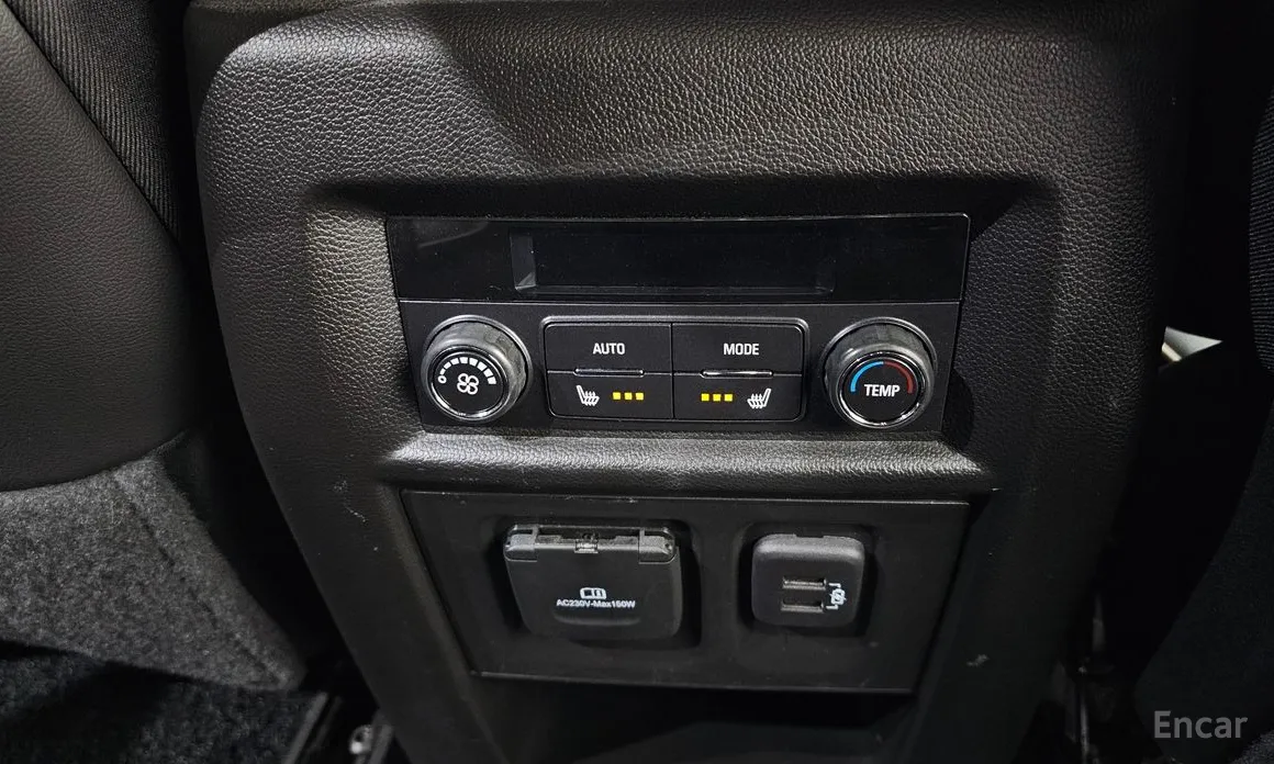 Photo 19 - Chevrolet Traverse