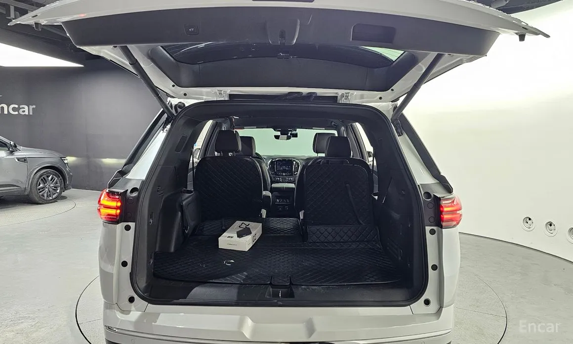 Photo 20 - Chevrolet Traverse