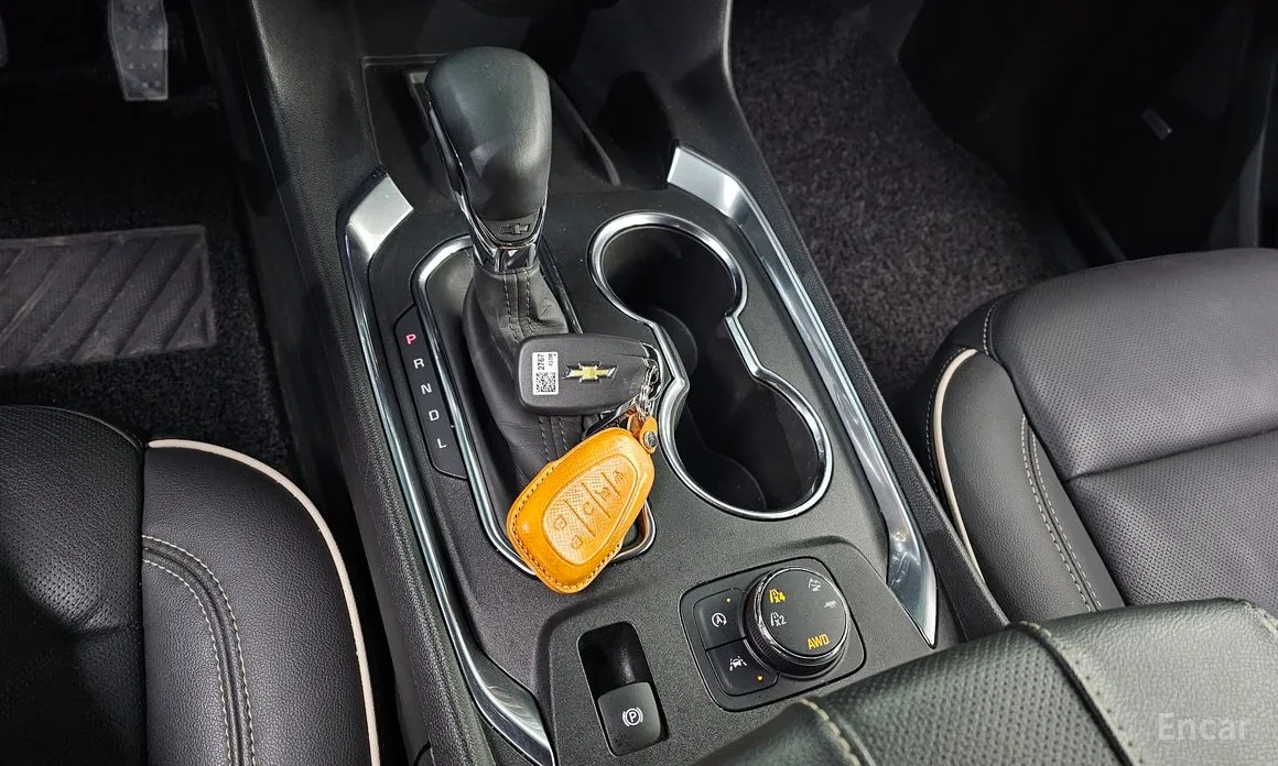 Photo 9 - Chevrolet Traverse