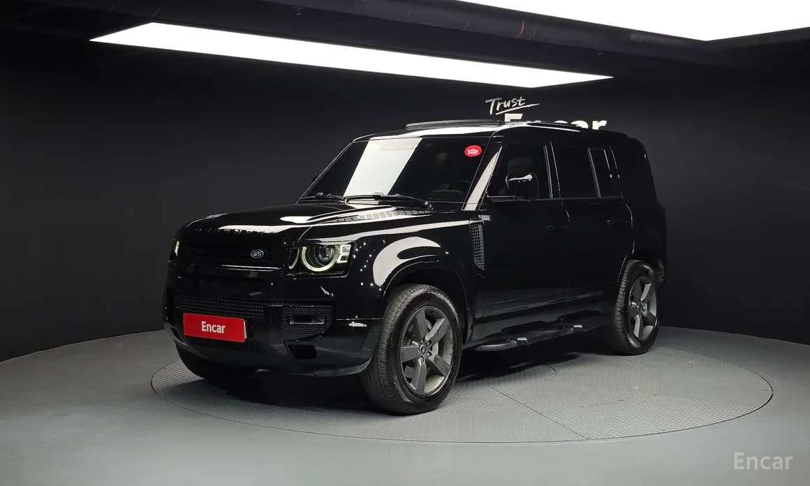 Photo 1 - Land Rover Defender