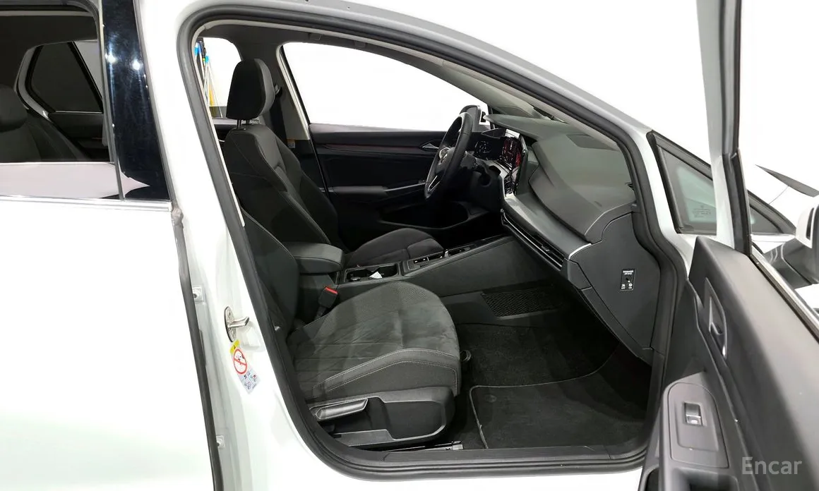 Photo 11 - Volkswagen Golf