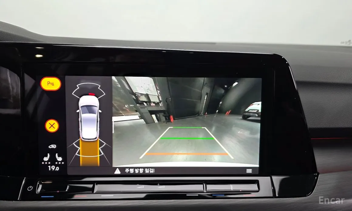 Photo 15 - Volkswagen Golf