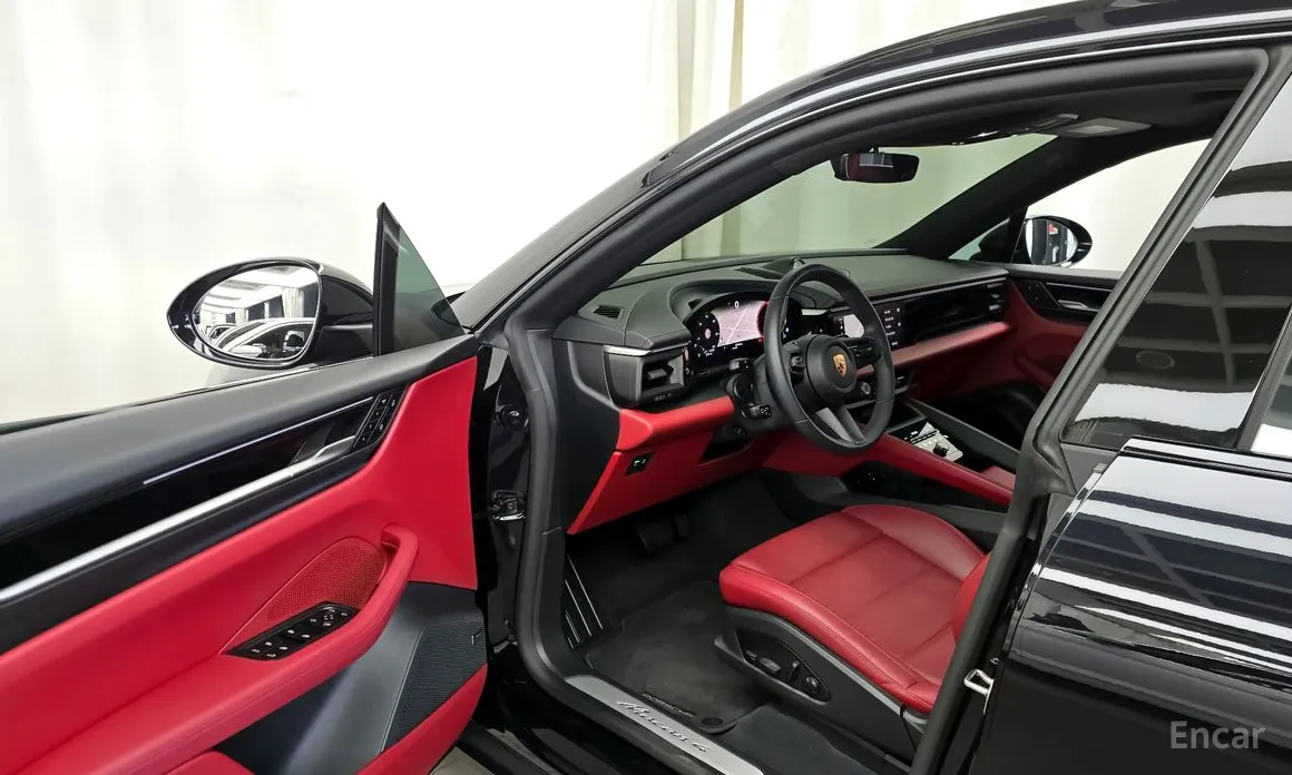 Фото 10 - Porsche Macan