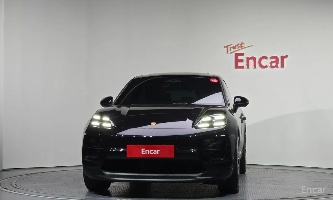 Фото 3 - Porsche Macan