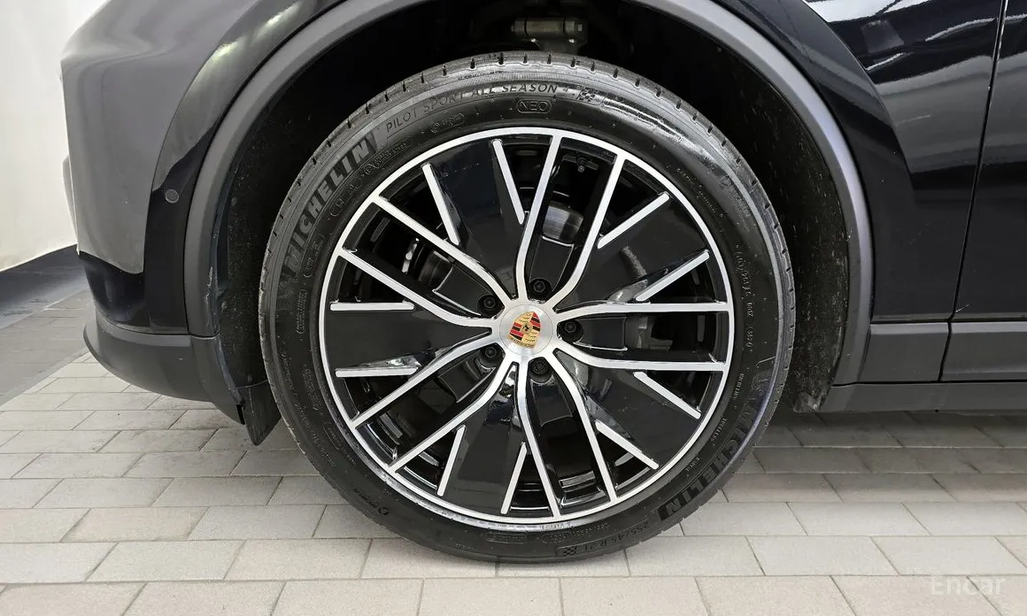 Фото 5 - Porsche Macan