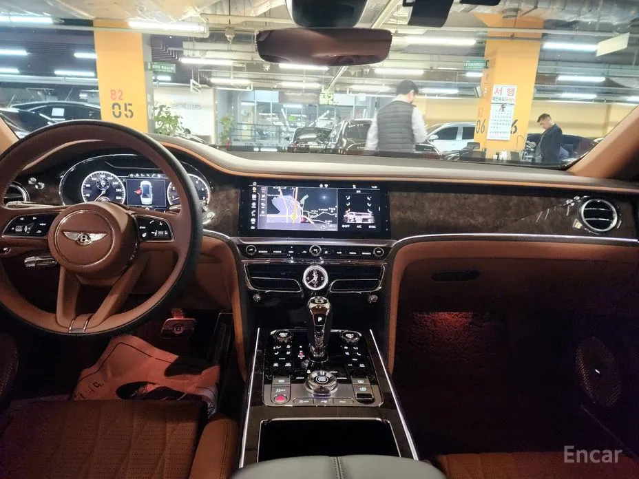 Фото 10 - Bentley Flying Spur