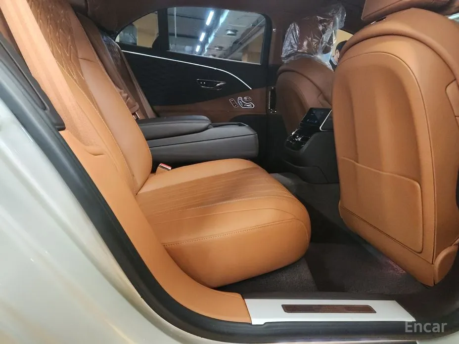 Фото 8 - Bentley Flying Spur