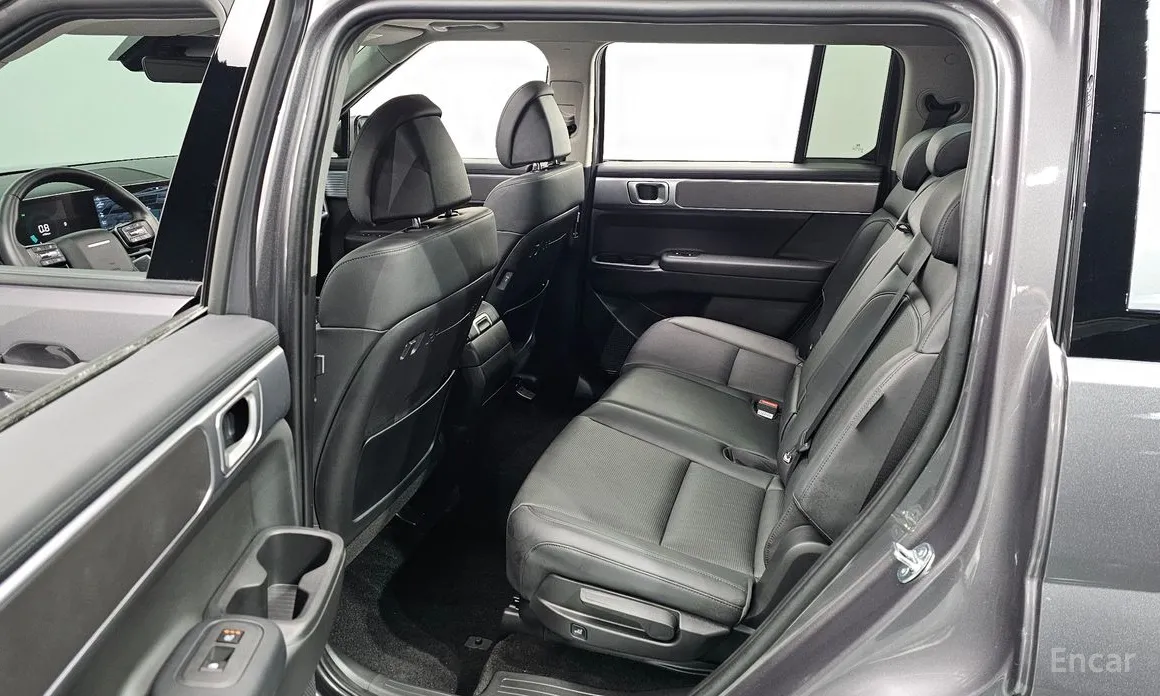 Photo 16 - Hyundai Santa Fe