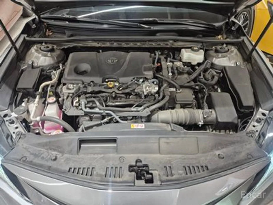 Фото 6 - Toyota Camry