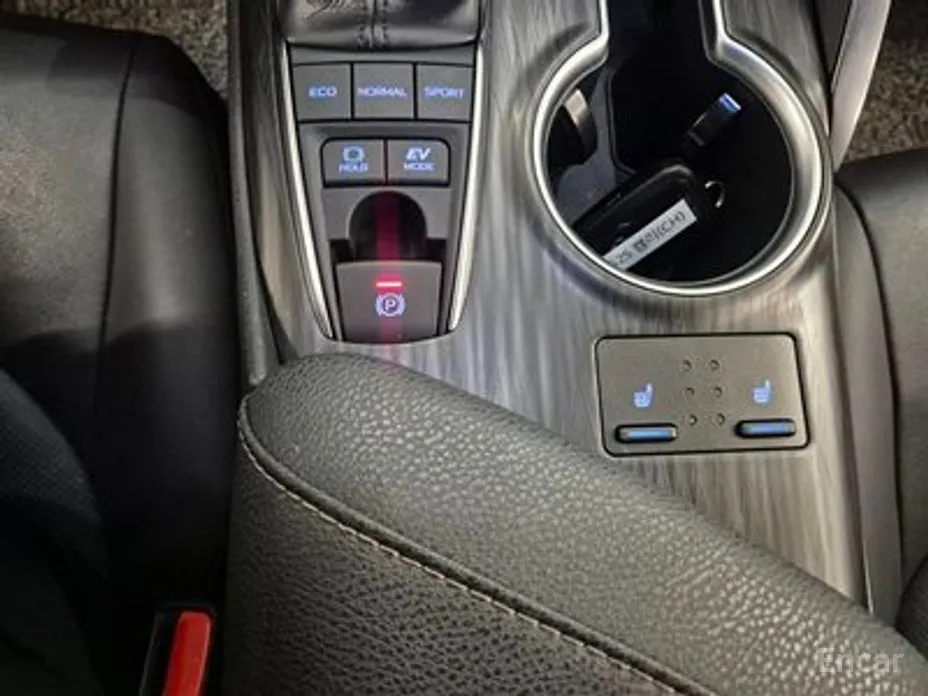 Фото 9 - Toyota Camry