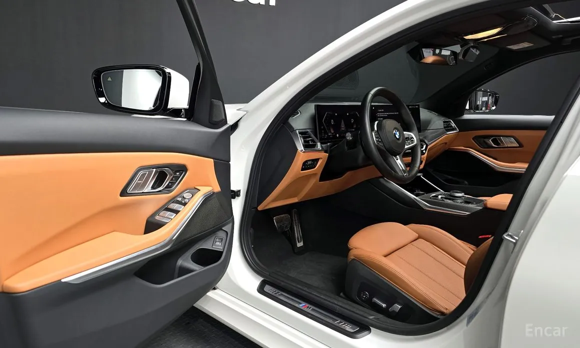 Photo 11 - BMW 3 Series