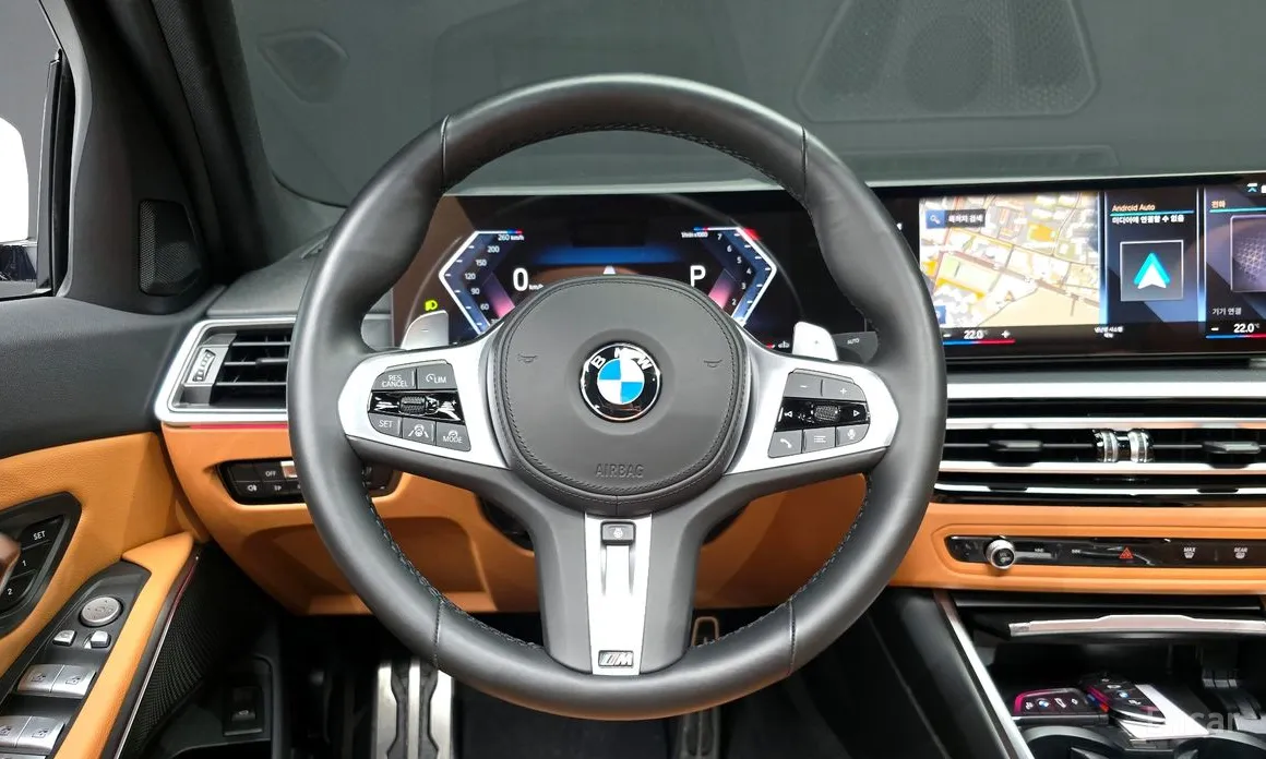 Photo 13 - BMW 3 Series