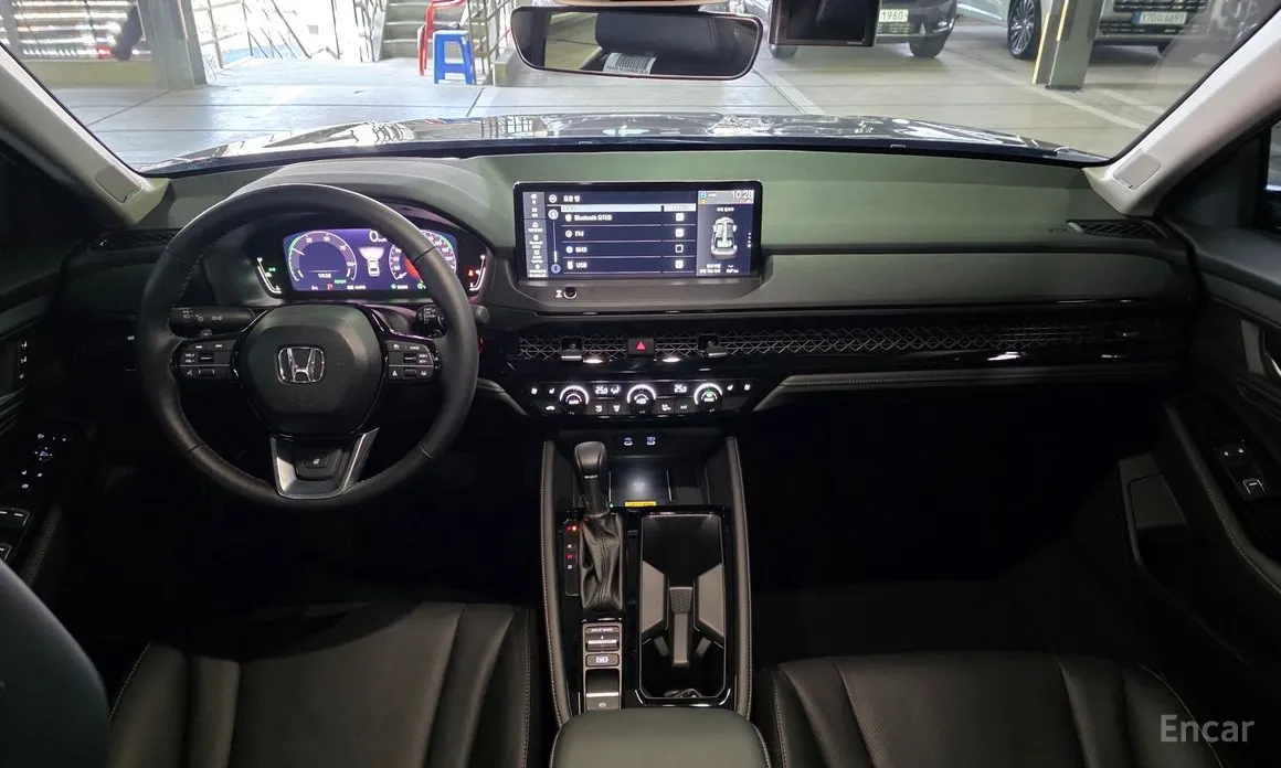 Фото 7 - Honda Accord