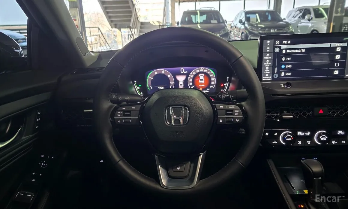 Фото 8 - Honda Accord