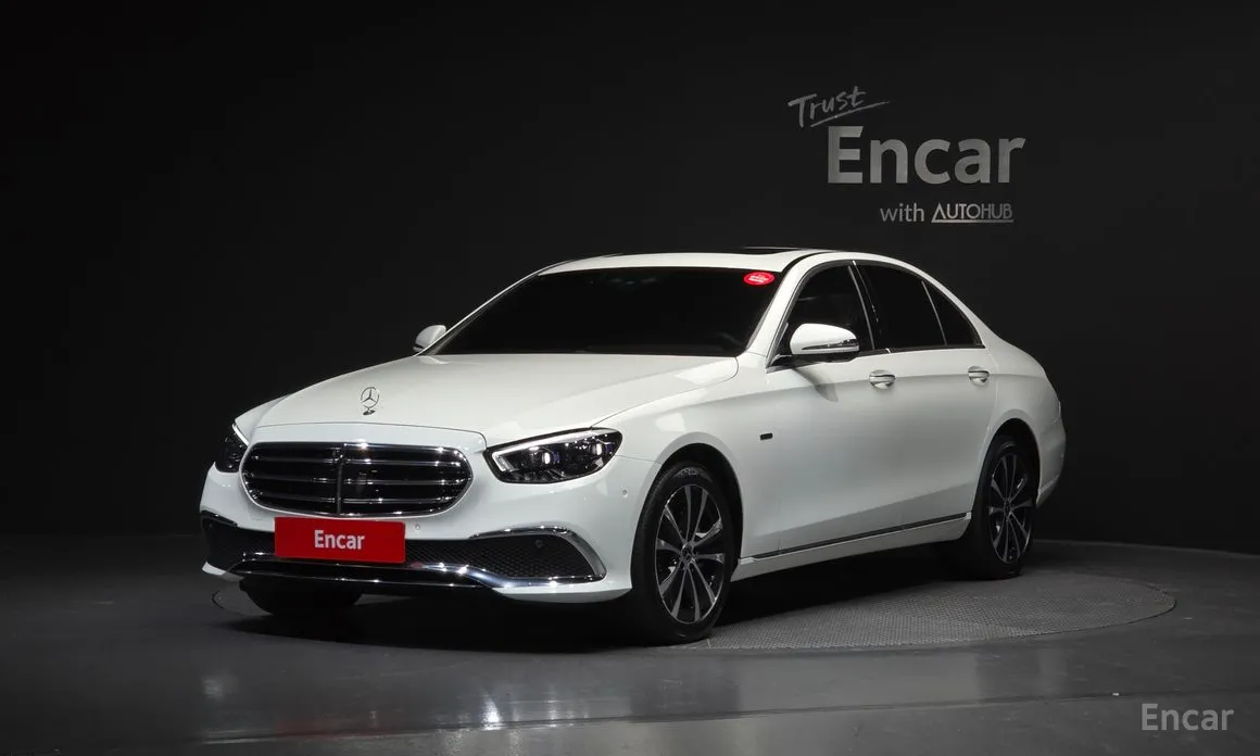 Photo 1 - Mercedes-Benz E-Class