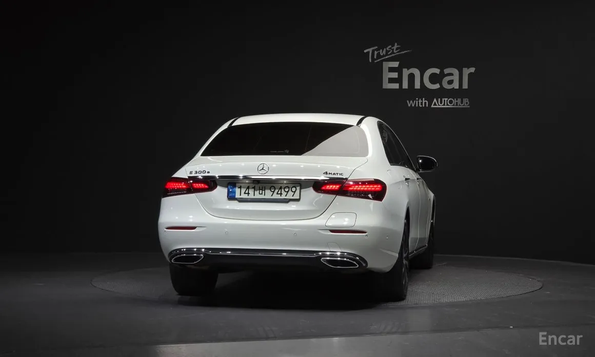 Photo 4 - Mercedes-Benz E-Class