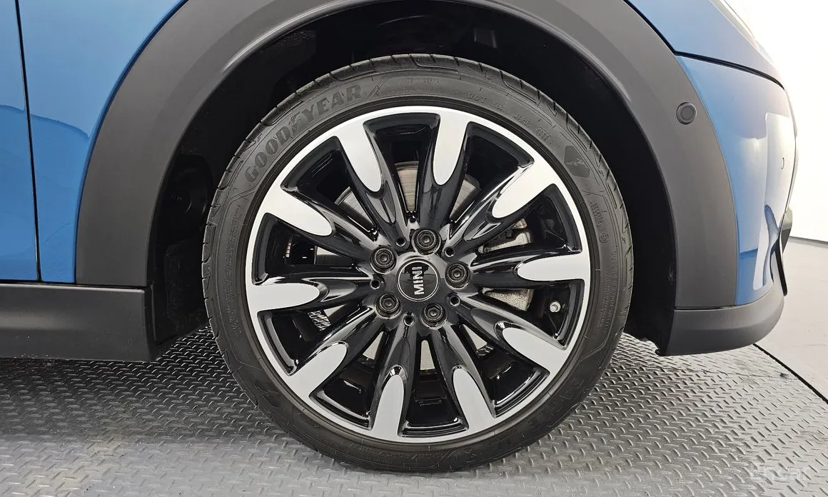 Фото 5 - Mini Cooper