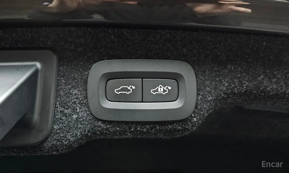 Фото 20 - Volvo S90