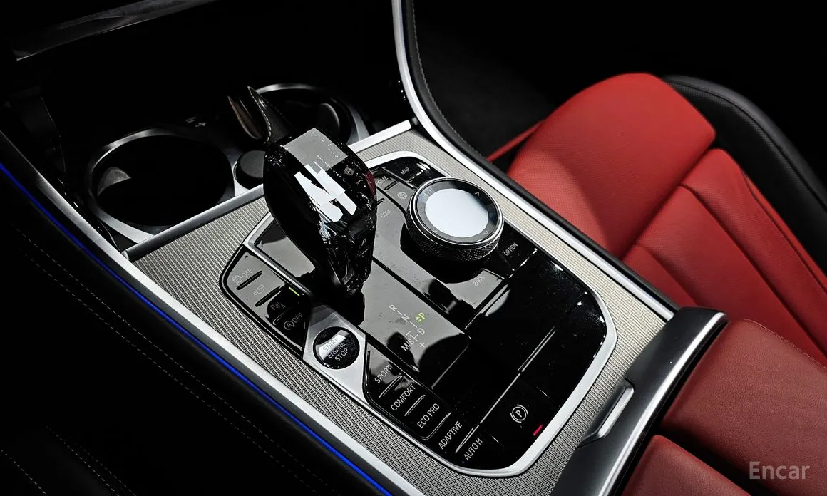 Photo 9 - BMW 8 Series