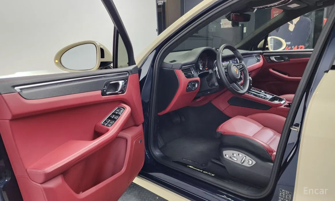 Фото 10 - Porsche Macan