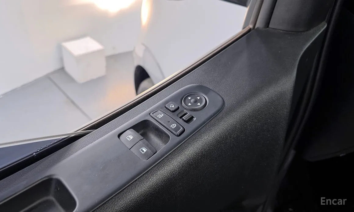 Фото 14 - Hyundai Staria