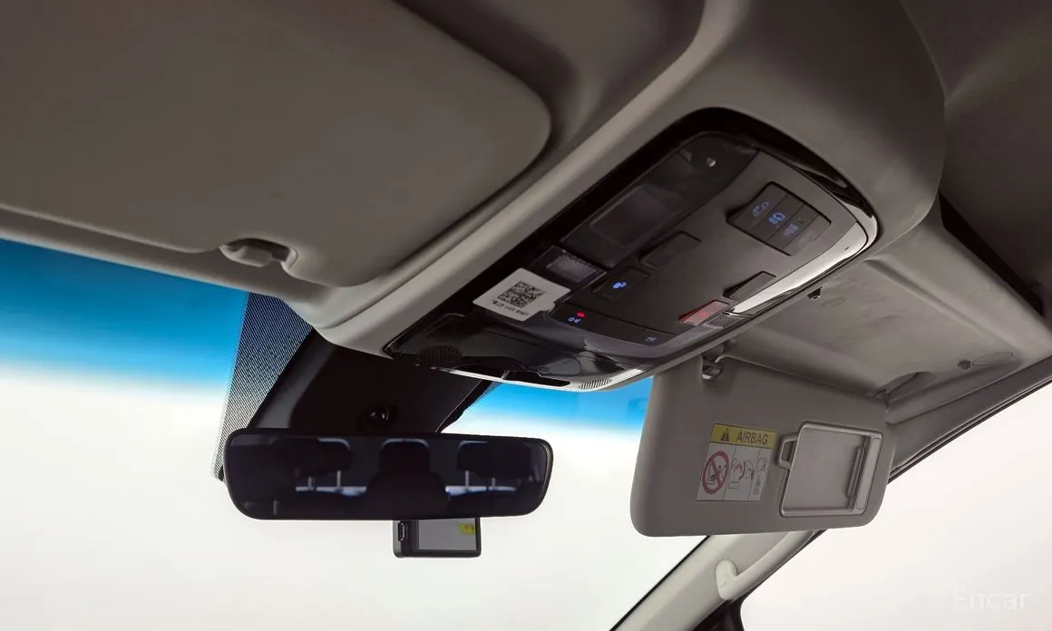 Фото 18 - Hyundai Staria