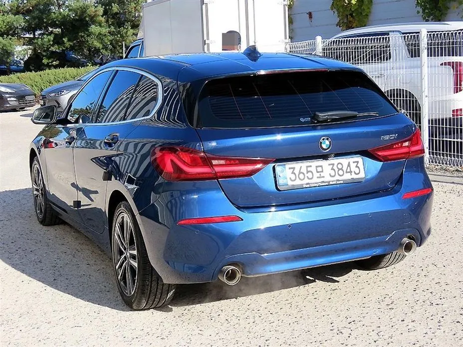 Фото 3 - BMW 1 Series