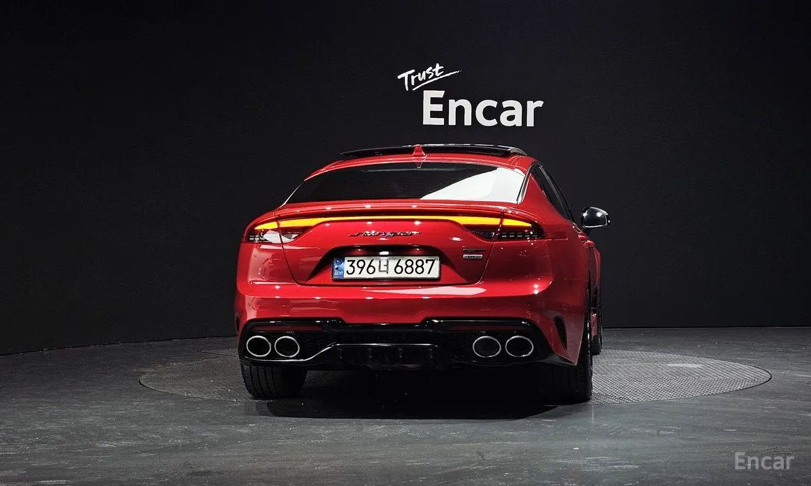 Фото 4 - Kia Stinger