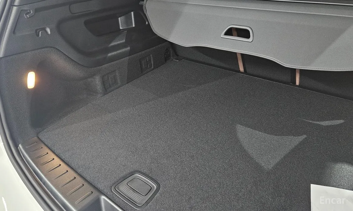 Фото 10 - Mercedes-Benz GLB-Class