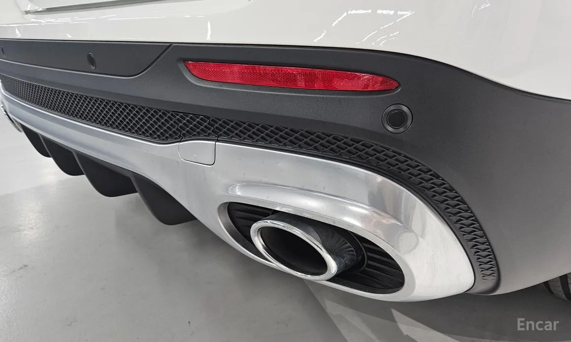 Фото 11 - Mercedes-Benz GLB-Class