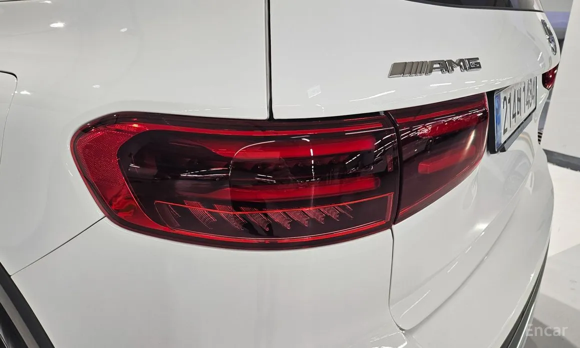 Фото 13 - Mercedes-Benz GLB-Class