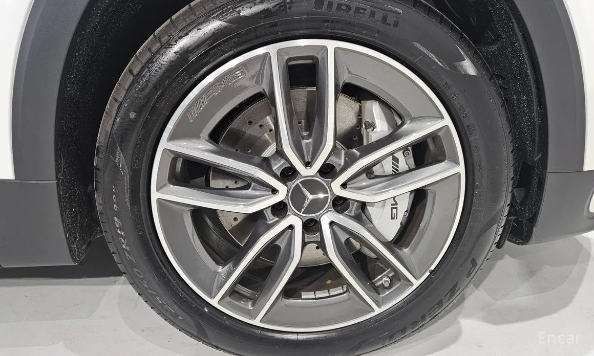 Фото 5 - Mercedes-Benz GLB-Class