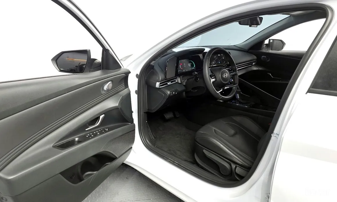 Фото 10 - Hyundai Avante